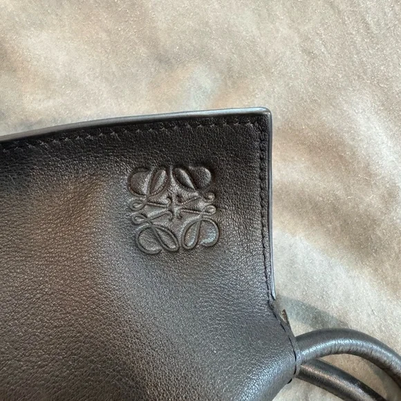 Loewe Black Tote Bag Spacious Minimalist Design - Picture 3 of 11